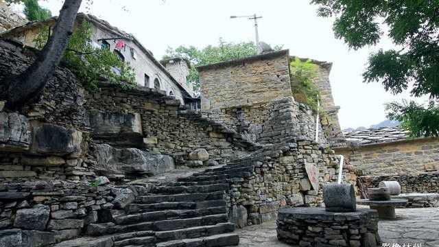 山西平顺岳家寨,石墙石顶石房、石院石街石寨,岳飞后裔营造的石头世界