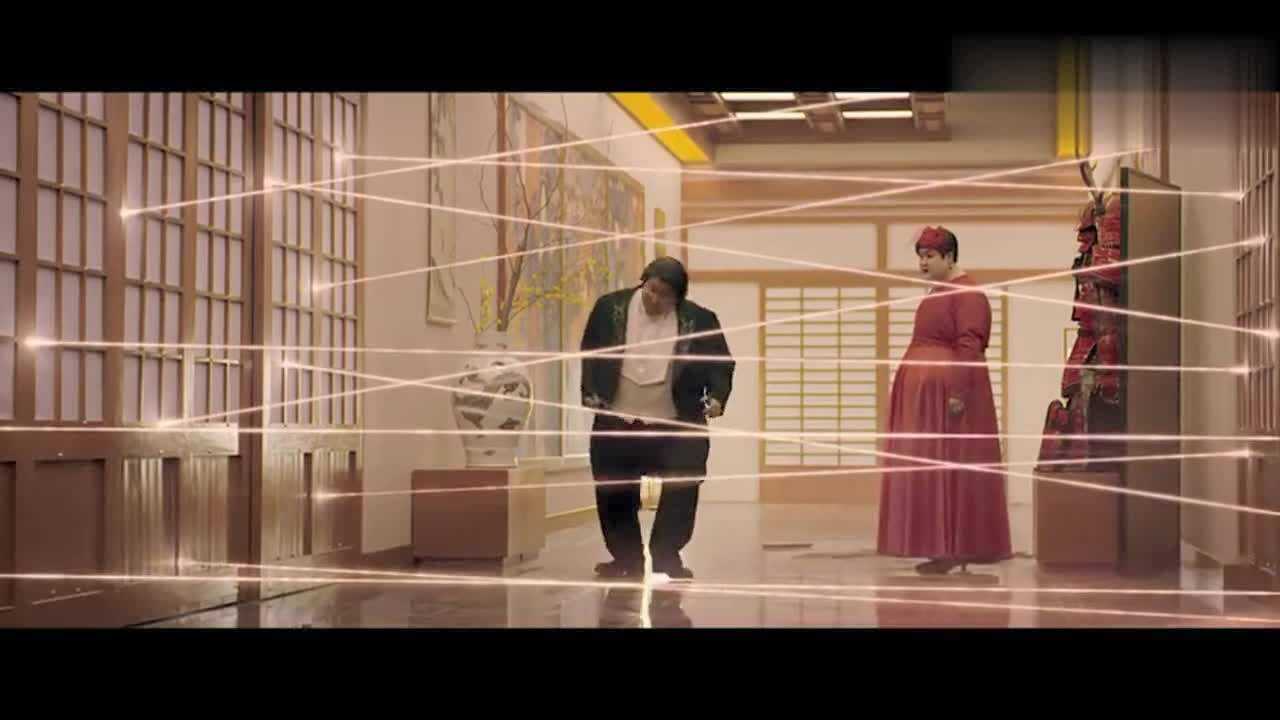 胖子行动队一抬头发现全是红外线机关特工j看我的