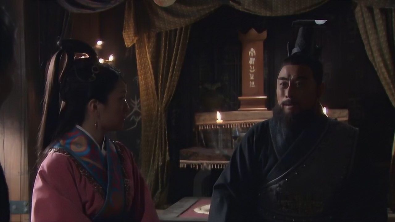 大秦帝国卫鞅得知嬴渠梁去神农山带车英救驾一个人这么大胆