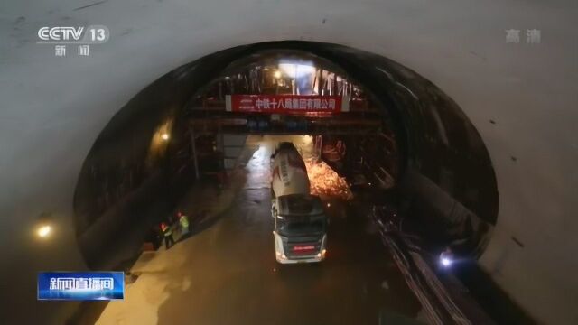 福建厦门:历时三年 海沧海底隧道贯通