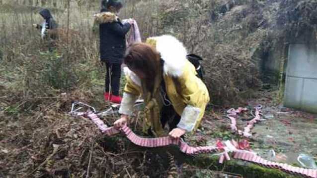 在四川这种习俗很特别,正月初几头要烧香拜坟,有哪些地方一样的