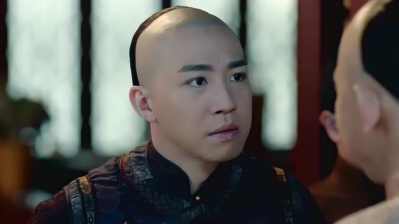 那年花开月正圆查坤为救杜明礼与四名侍卫交手真是厉害啊