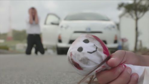 恐怖片：女孩车祸后冤魂不散，开车打电话的司机，都会被她做成晴天娃娃