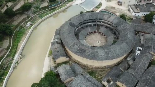 航拍饶平县上饶镇永善村南阳楼 客家土楼