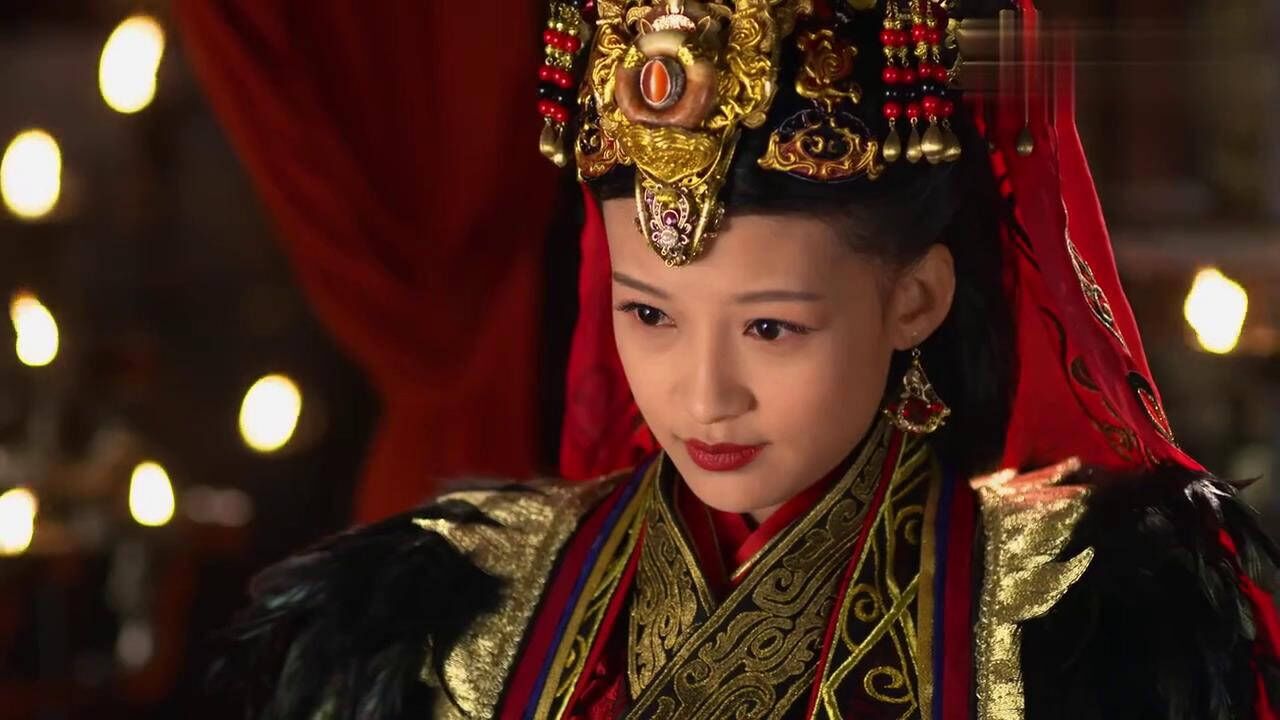 赢稷大婚,王后芈瑶十分漂亮,嬴稷十分欣喜与其聊起天来