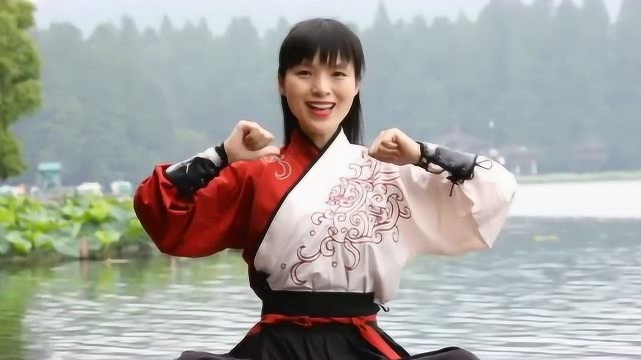 超火的《霸王别姬,手势舞来啦!不用买扇子了