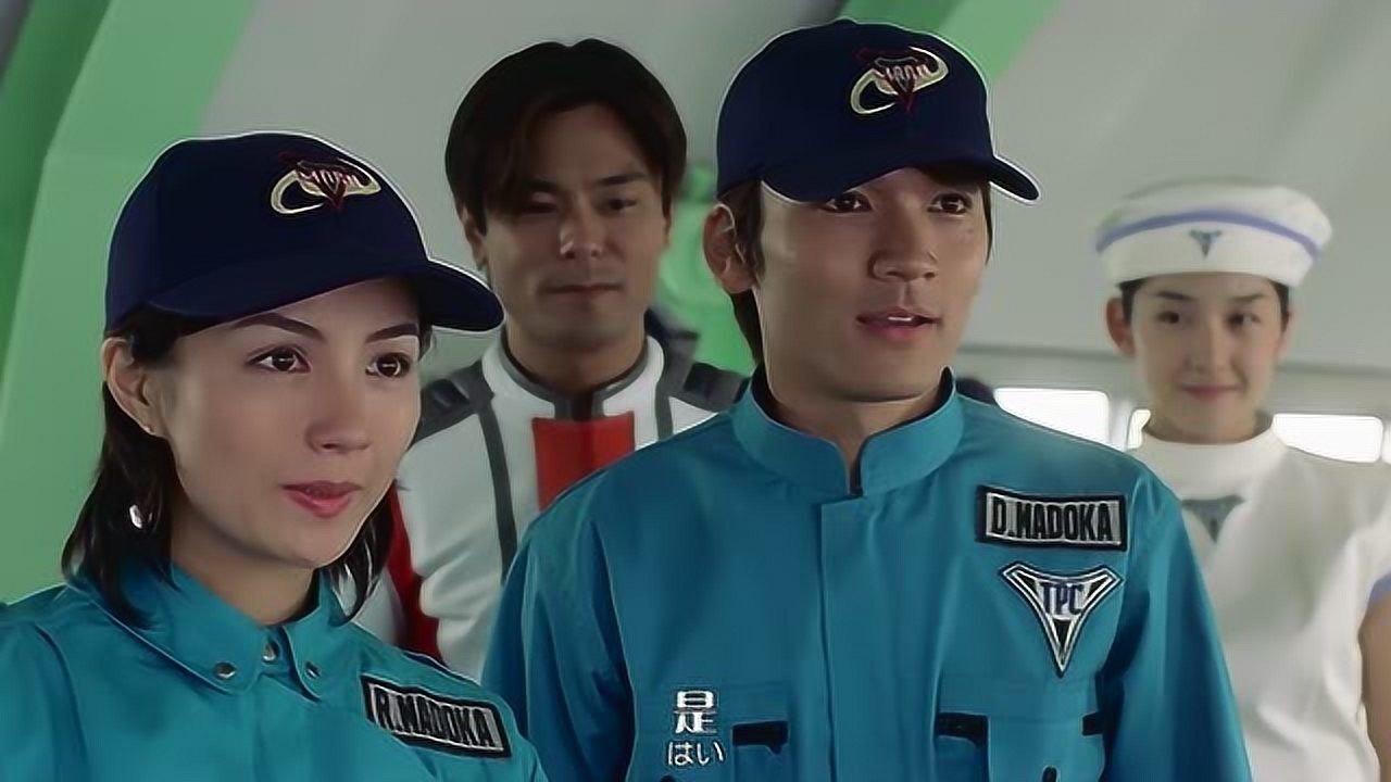 迪迦奥特曼:大古与飞鸟的初次相遇,迪迦和戴拿的交接场景