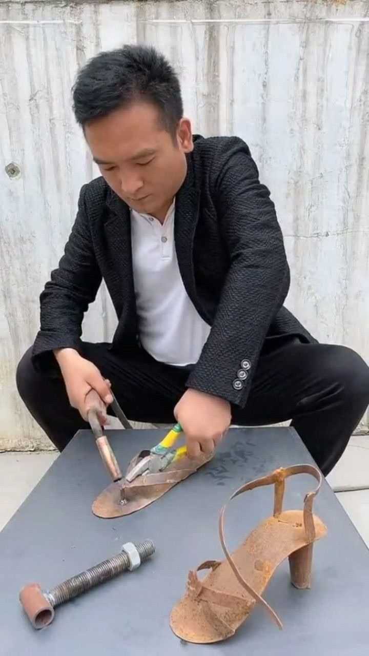 牛人制作铁凉鞋这凉鞋穿上回头率绝对百分百