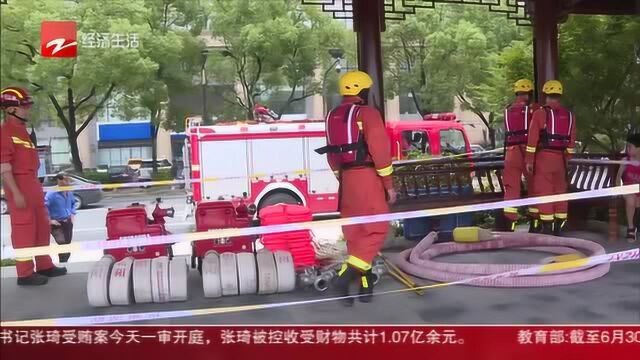 富阳:亲水平台被淹没 开启内河外排