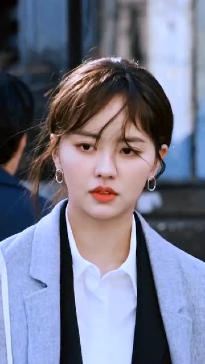 喜欢的话请响铃金所炫颜值太可了共同期待第二部吧