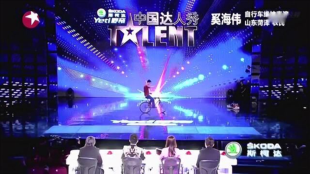 中国达人秀:山东小伙上达人秀,表演精彩绝技,震撼全场