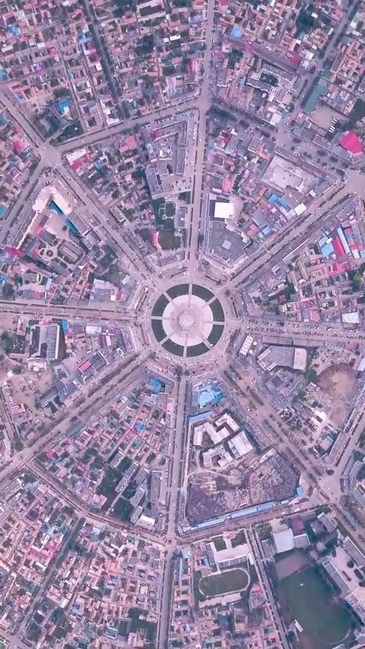 神奇八卦城,没有红绿灯,还不堵车!