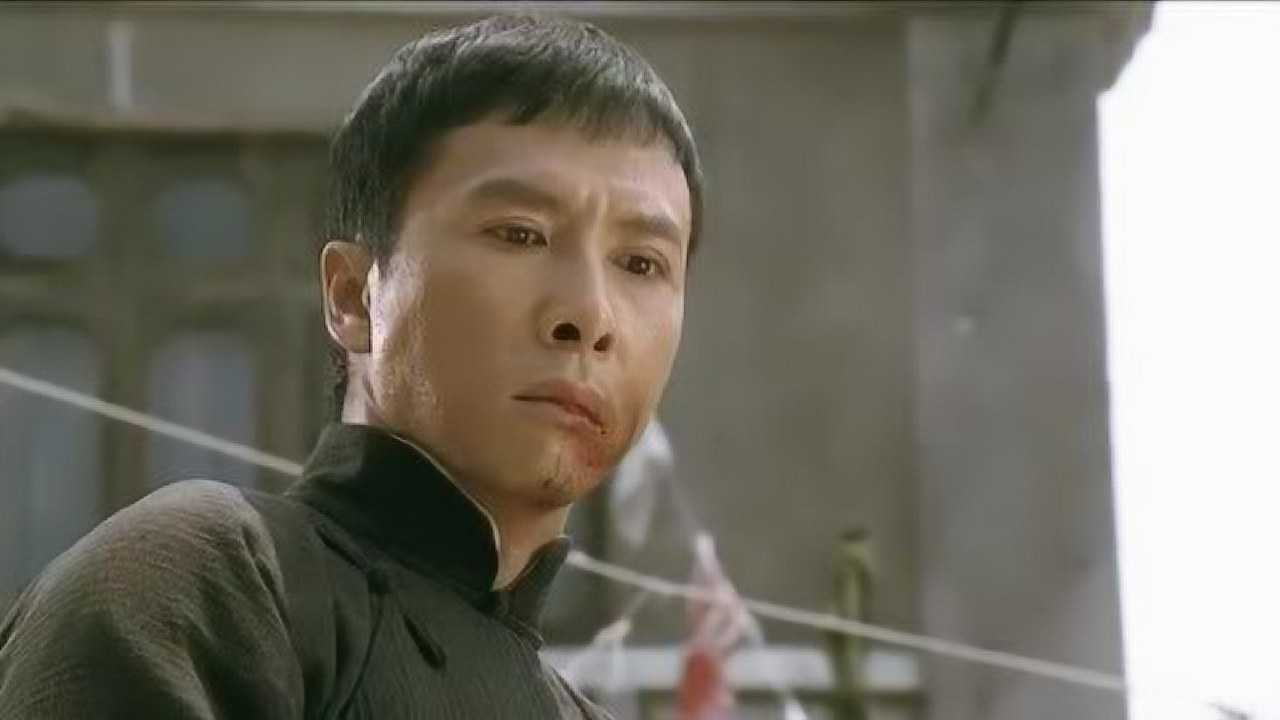 叶问叶问打的正嗨熊黛林赶来看叶问比武叶问击败日本人