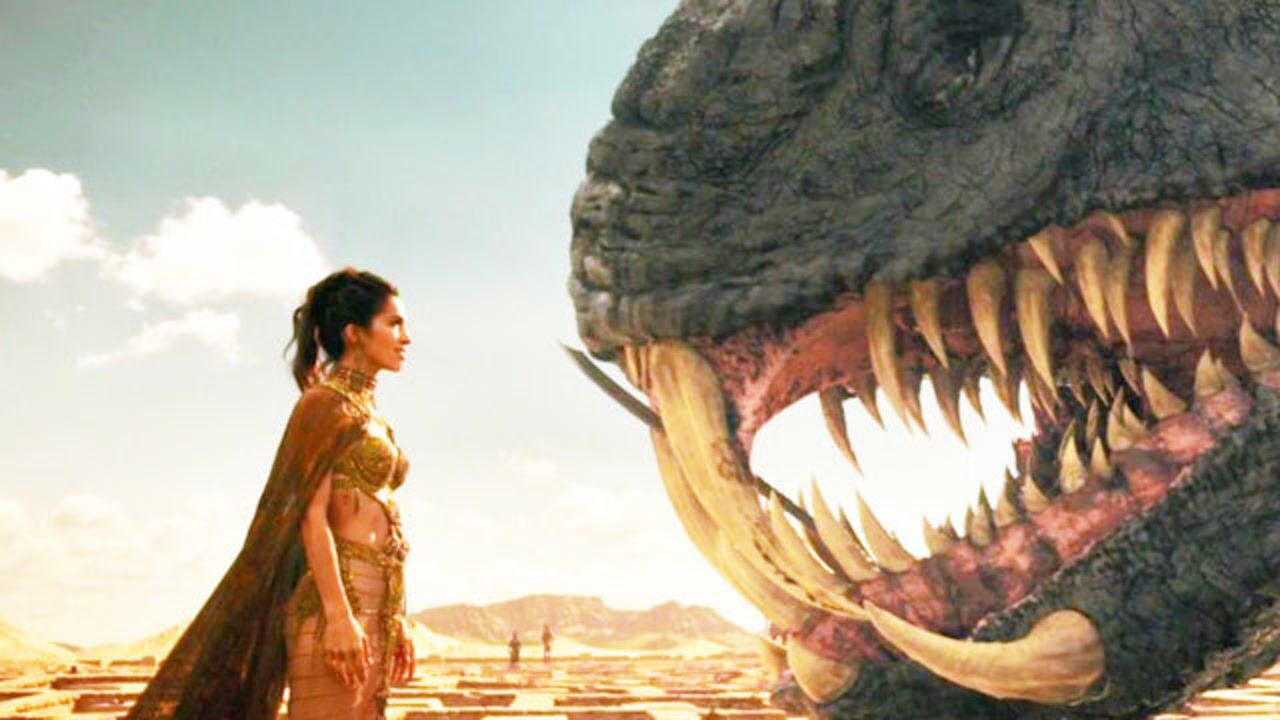 各国变异大蛇美国巨蟒变异长九只头埃及巨蟒被当成坐骑太酷