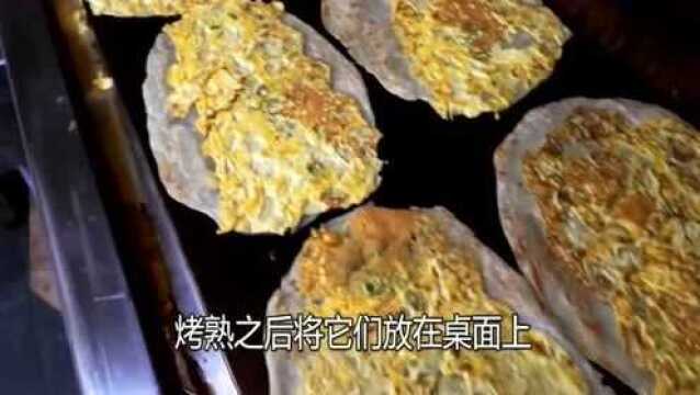 农村大叔卖小吃,半年从小吃摊变小吃店,顾客每天都抢着购买!