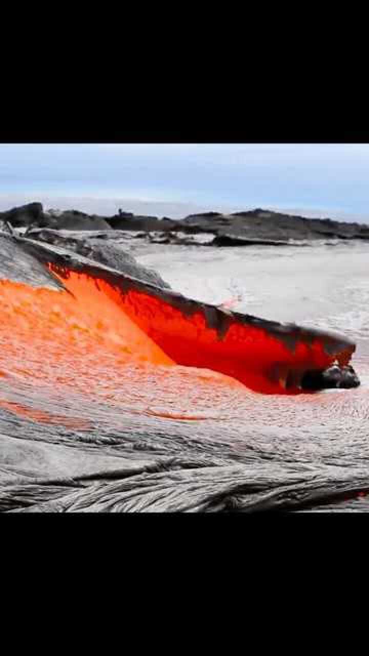 岩浆地壳深处形成的熔浆流体火山一旦喷发岩浆就没什么能够阻挡彻底被