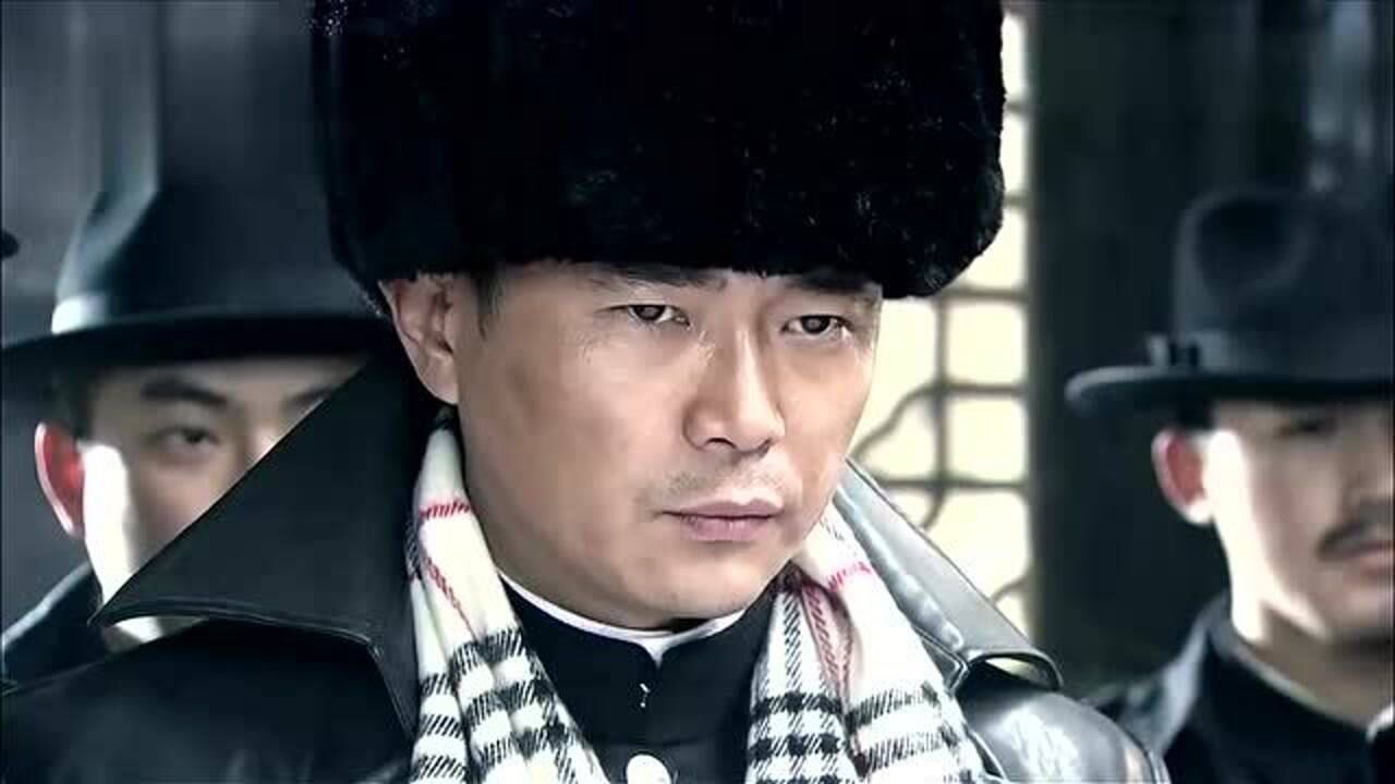 热门影视尖刀出鞘秋雪被于浩明审问后揣摩出他的真实身份