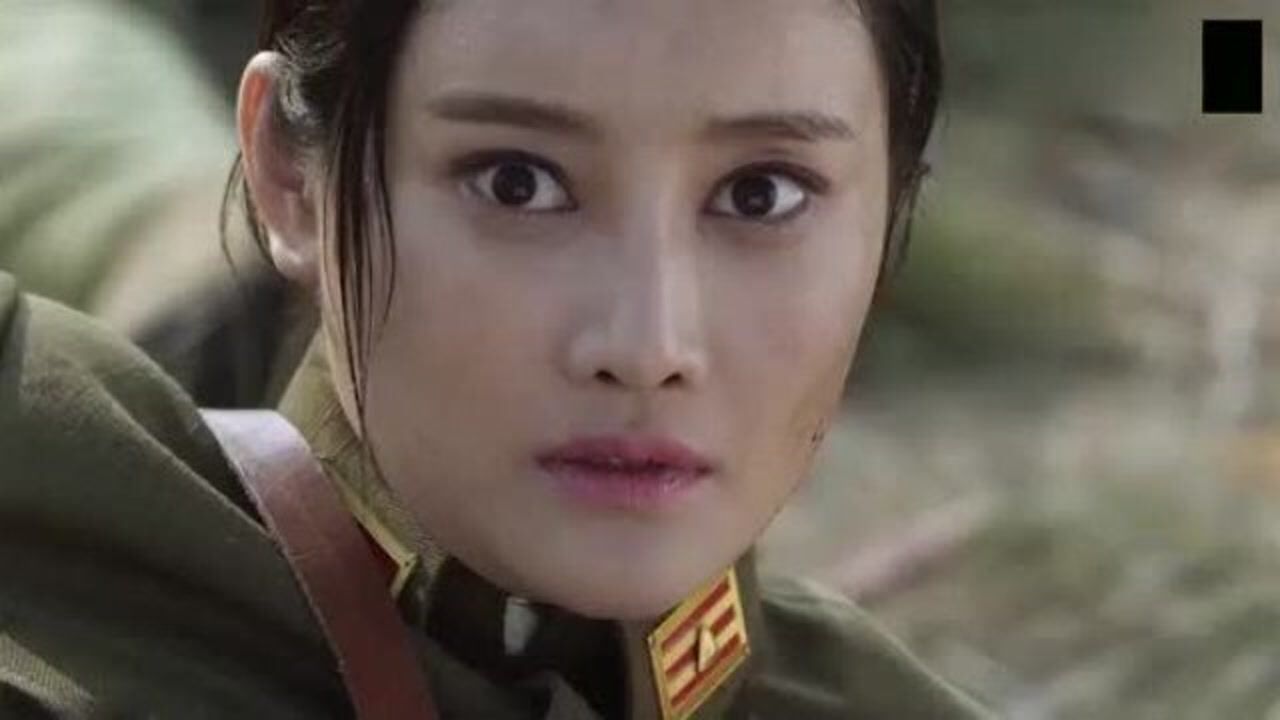 东风破小伙为救女长官双手掀翻一匹马厉害