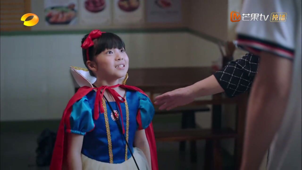 卓越大曾文化明星学员陈馨妍饰演小橙子1