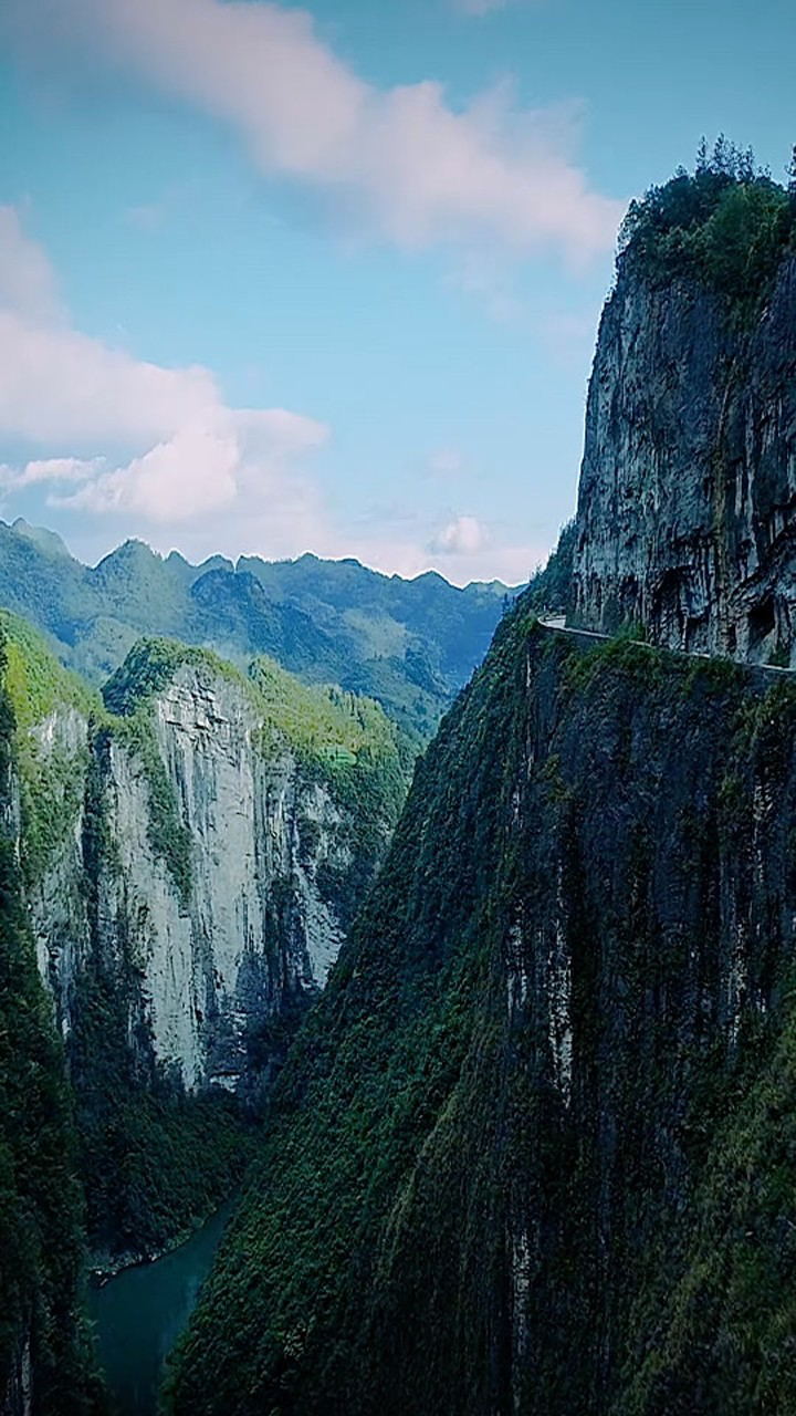 湖北鹤峰雕崖图片