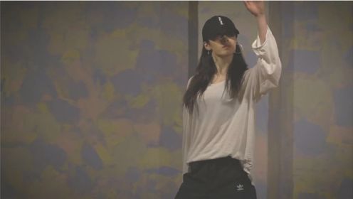 朴智妍翻跳李泰民《move》舞蹈，卡点舒适帅就一个字！