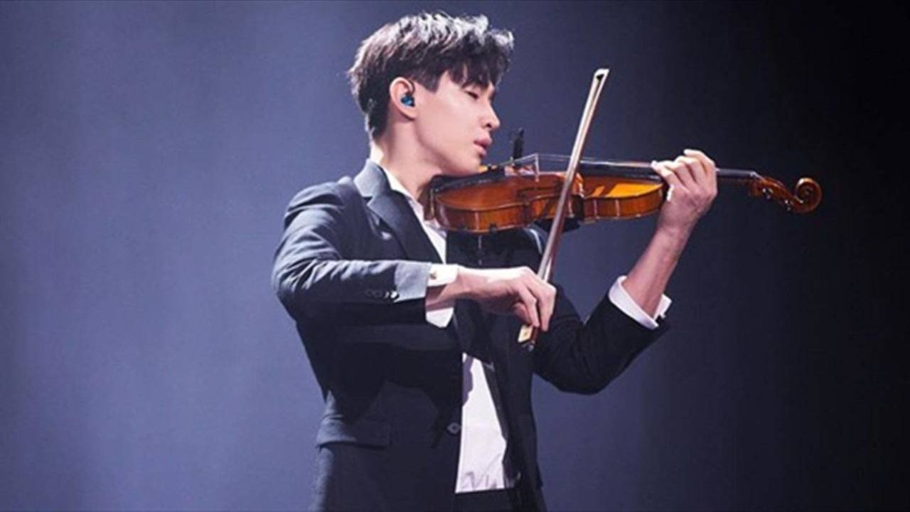 会乐器表演的明星,刘宪华表演小提琴,和思情老师共同演奏梁祝