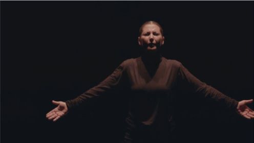 影片《莎拉·巴拉斯：舞之声》，舞蹈家莎拉·巴拉斯全球巡演的故事