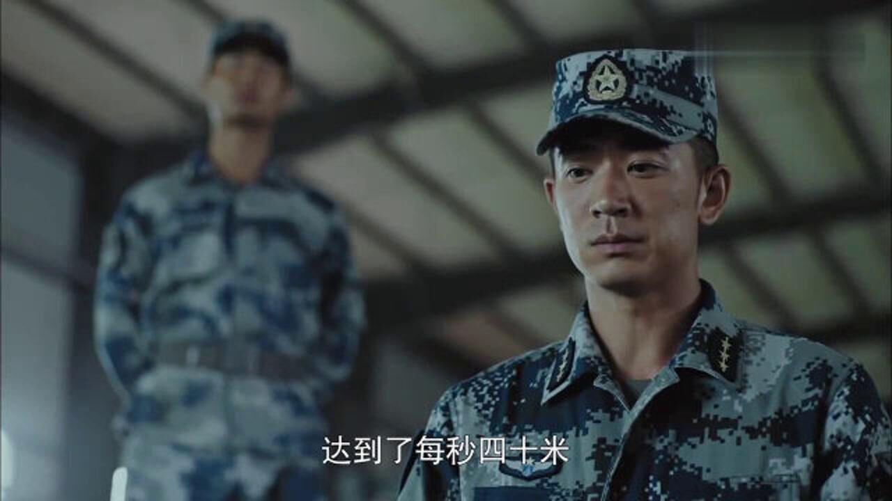 空降利刃乔栋和队友开启跳伞进程斗志昂扬这一幕太精彩