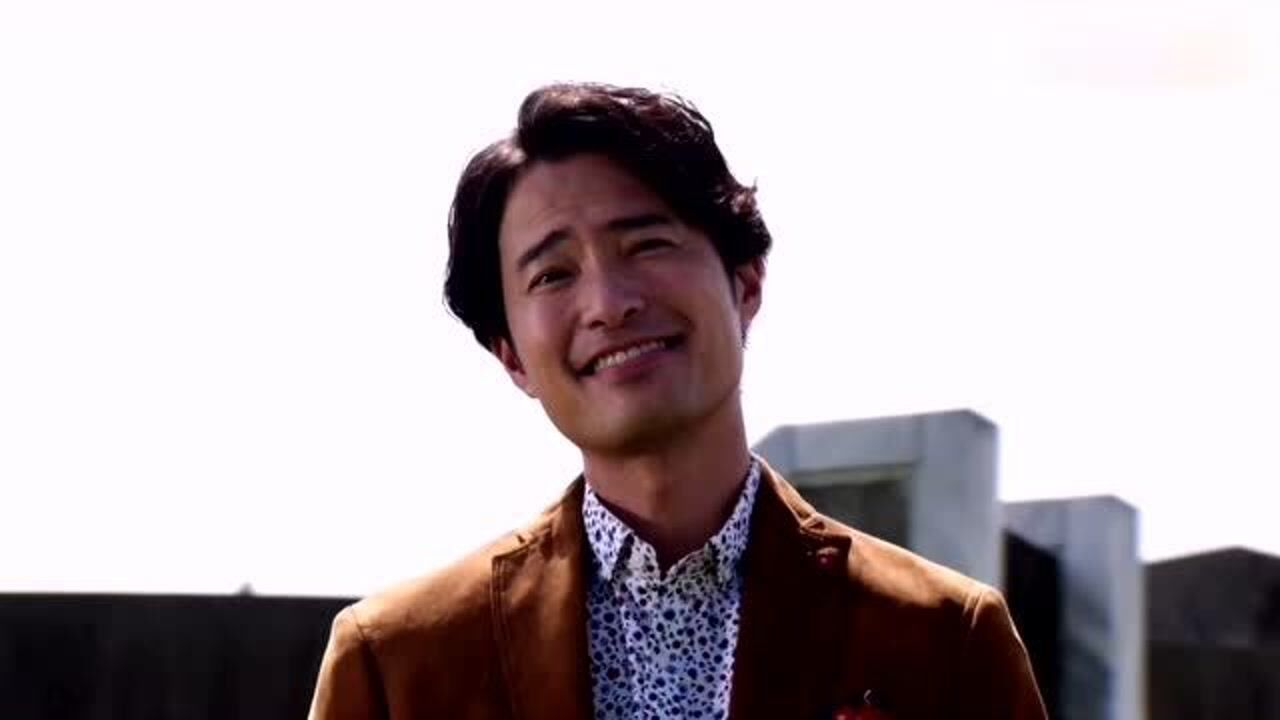 e总最终黑洞进化直接变换场景