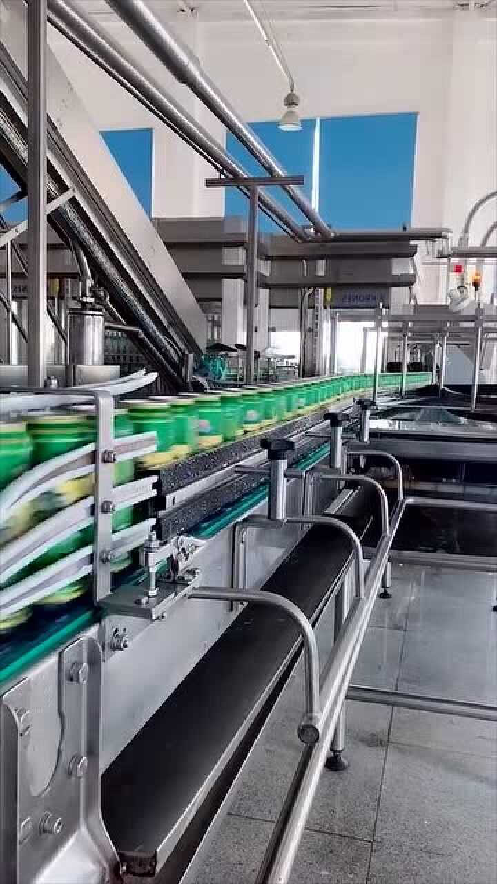 易拉罐自动化生产线,机器效率高一秒10个,这操作是开挂了吗?