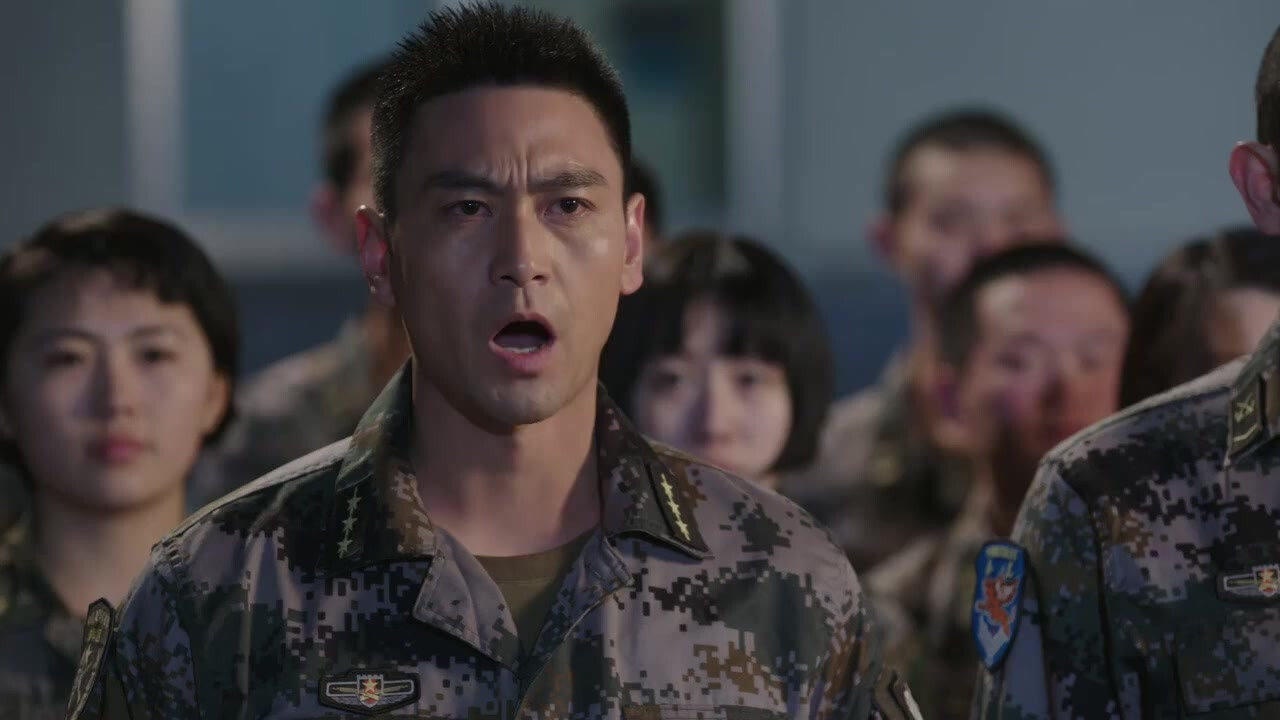 特种兵之霹雳火007当面接首长的话这态度一看就是没跑够