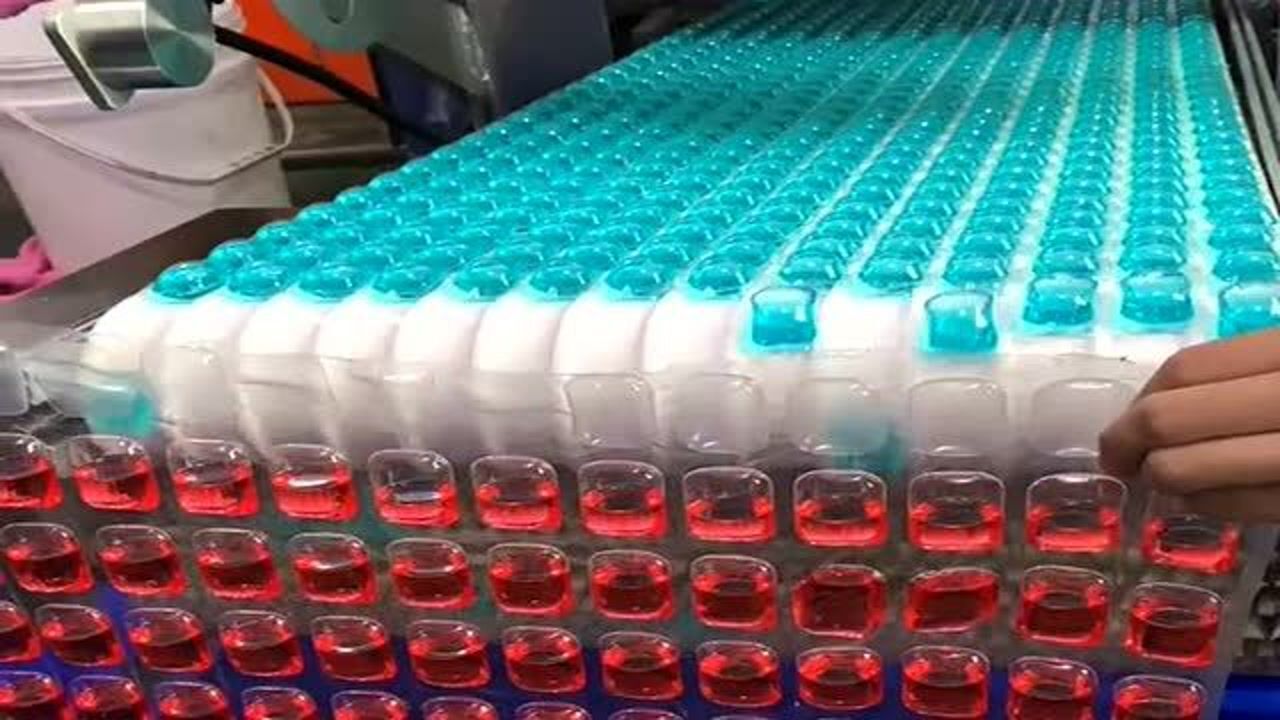 洗衣凝珠自动化生产线机器效率高一秒十个工人都看呆了