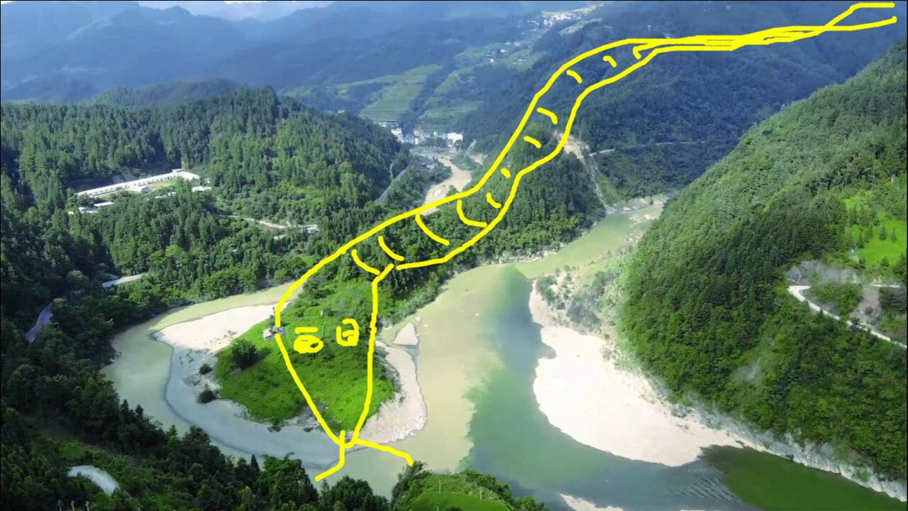 实拍"蟒蛇出山"之地,山水环抱藏风聚气,极品的风水宝地!