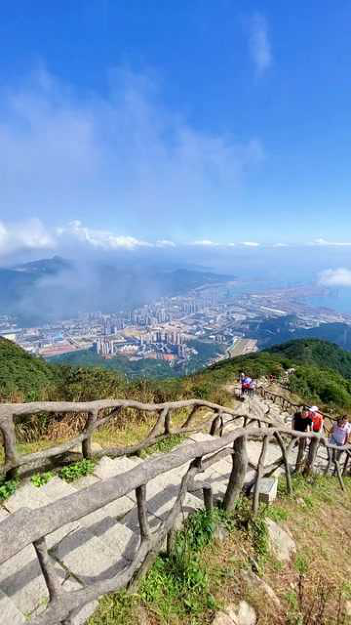 深圳梧桐山,最美的登山道,盡收眼底