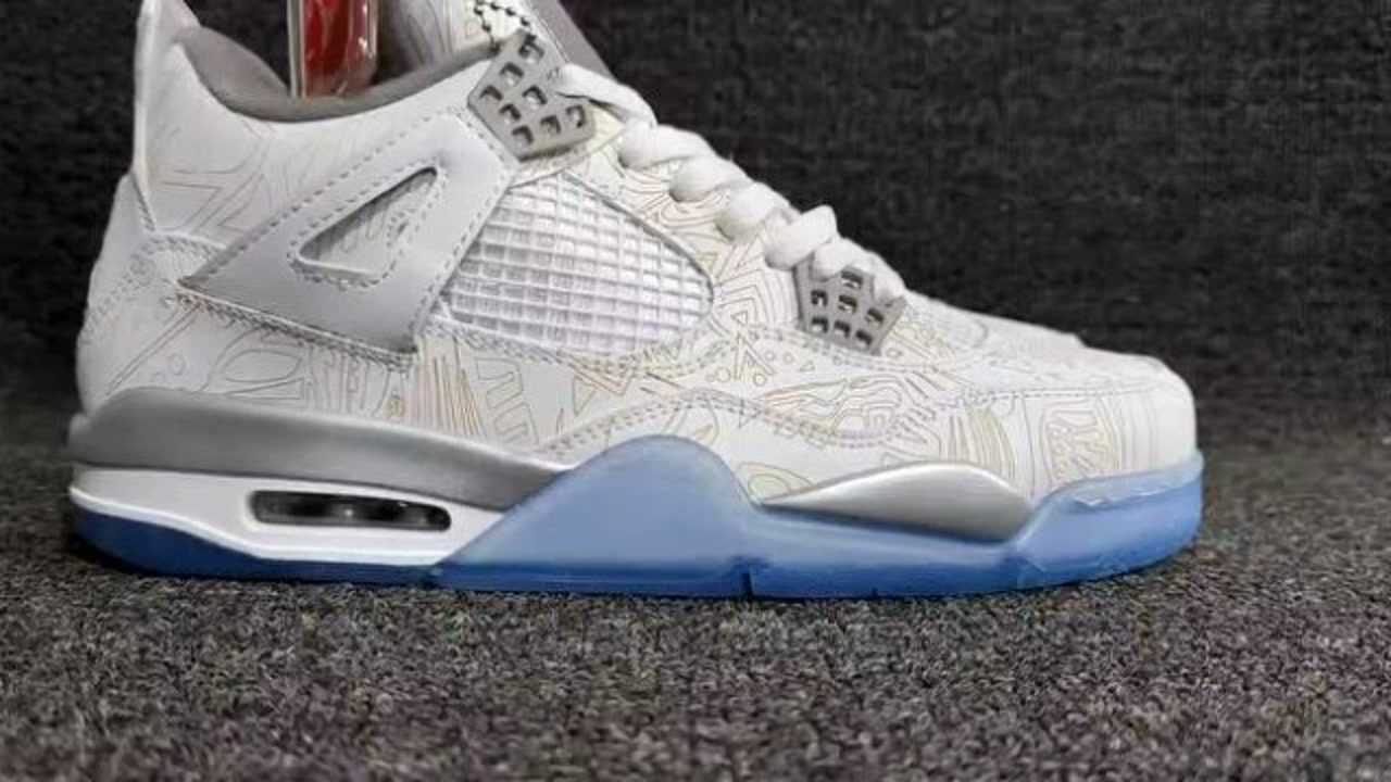 aj4白镭射发货实拍!不错吧.