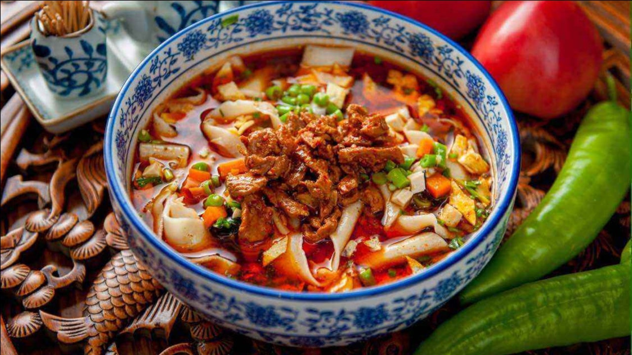 陕西宝鸡正宗岐山臊子面擀面皮这一家真好吃人满为患一起来品尝