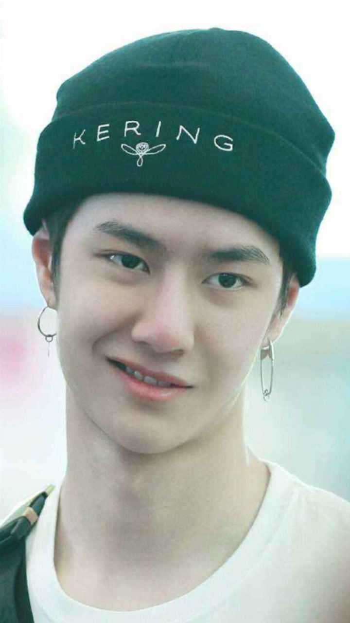 王一博经典的歪嘴笑名场面,你错过了几个?_腾讯视频