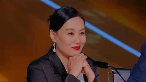 谭芷昀成功征服评委老外，牵线和美国女歌手飙歌，太厉害了