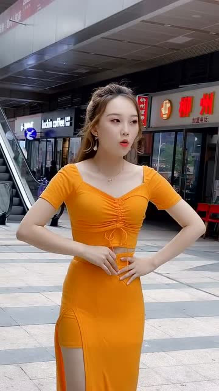 八点见哦豆芽鸭鸭本人焦点