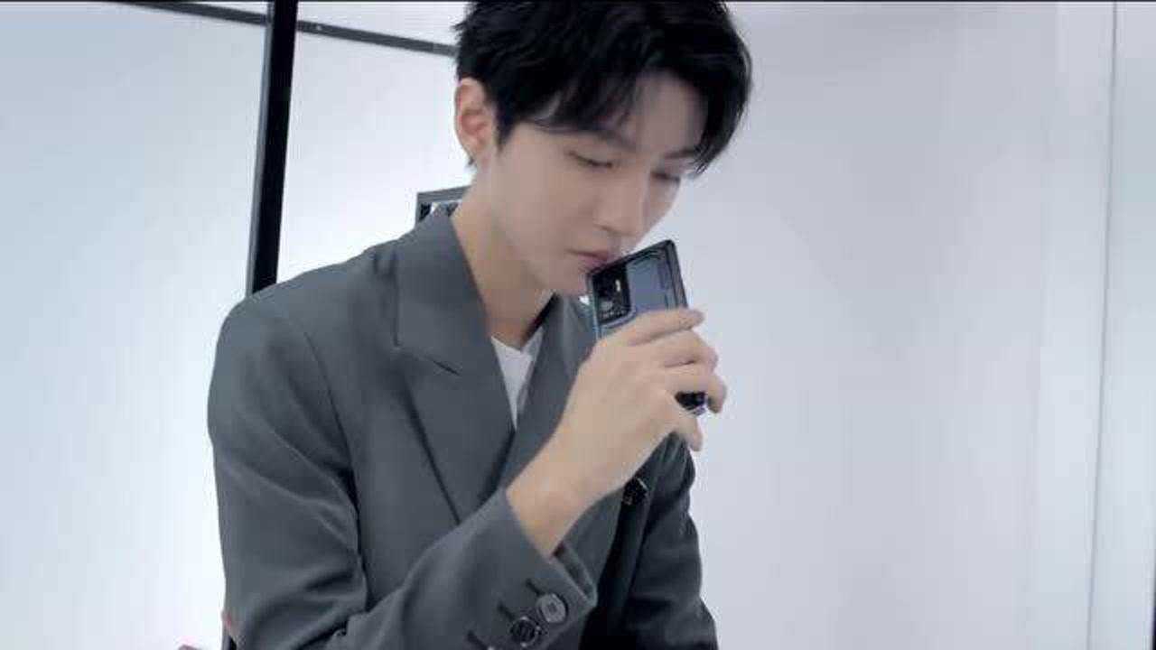 【王俊凯】oppo reno5 pro 艺术家限定版