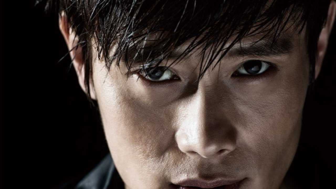 李秉宪化身白幽灵