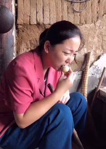 记住这句老话,过生日时给妈妈打个电话吧_腾讯视频