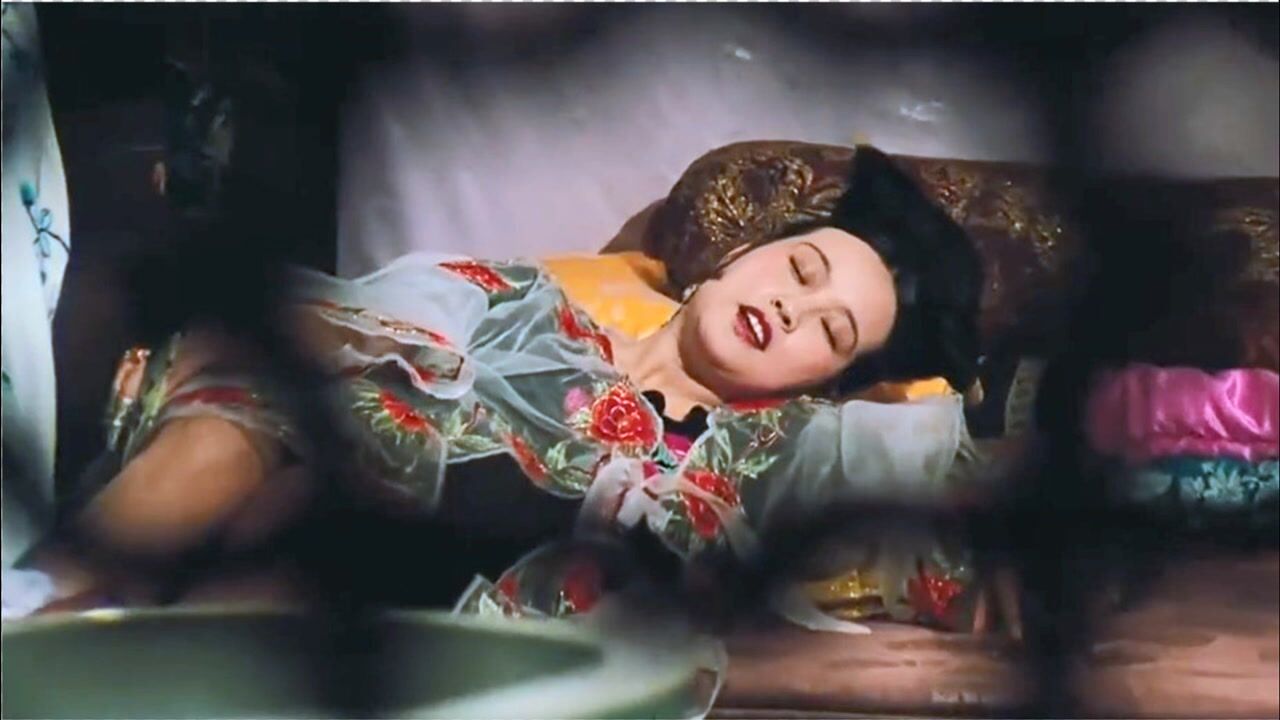 慈禧太后上厕所时必须要让宫女口含温水等待原因简直太过分