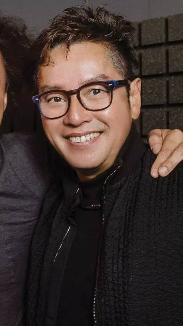 谭咏麟纵横乐坛40余年真正的天王巨星虽已高龄70岁但永远是香港乐坛不