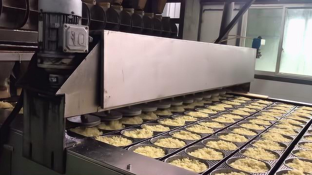 工厂实拍大型全自动新型油炸方便面杯面装生产线设备