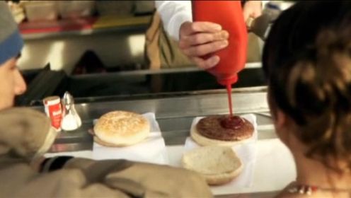 食人魔开了家汉堡店，一个汉堡剂半瓶番茄酱，用来掩盖炸肉的人味