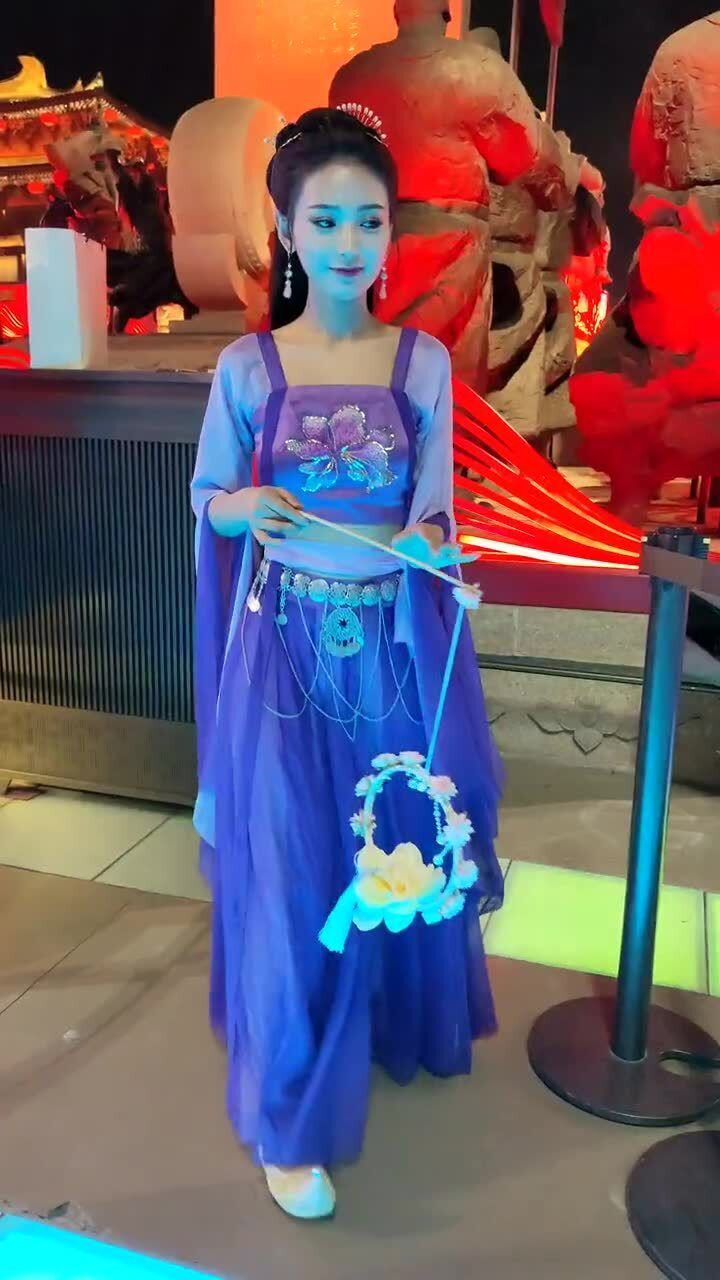 千艺女神下凡来夜游西安