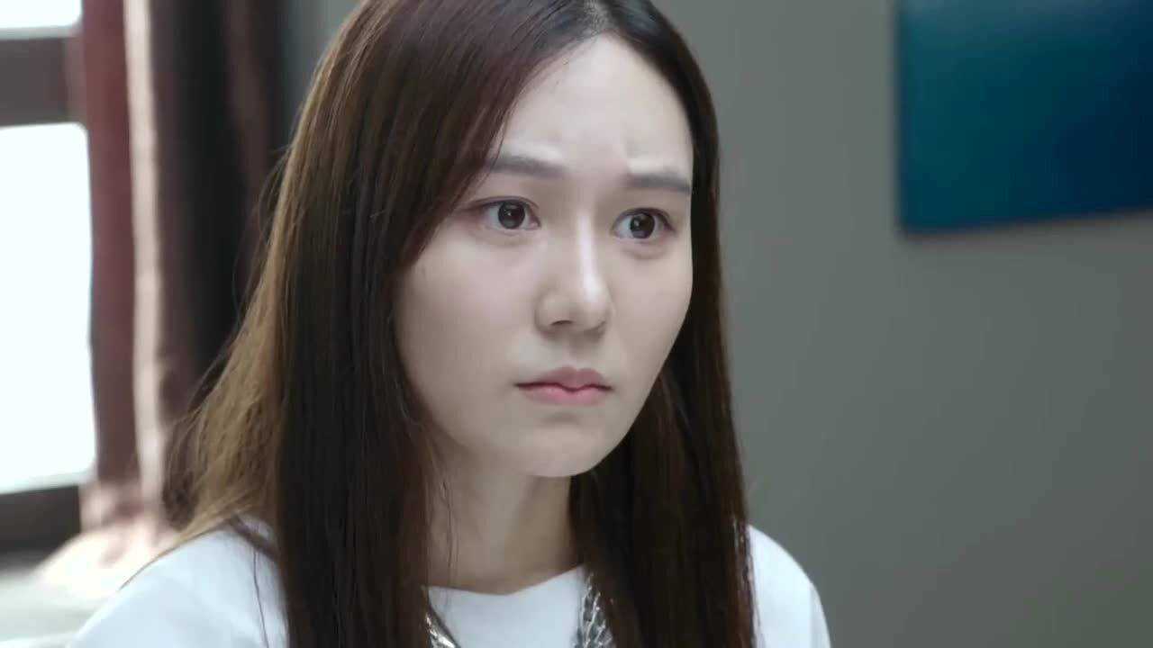 曾楠跟简凡闹翻,却偷偷给梁局打电话,两人有事瞒简凡