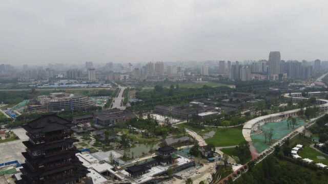 航拍陕西汉中湿地公园,周边建设挺繁华,公园内环境非常好!