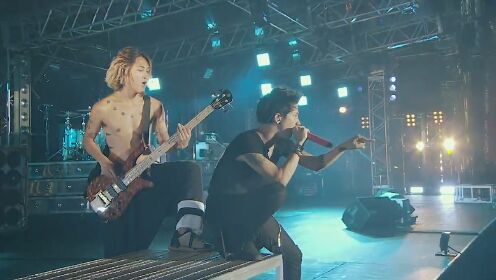 日本乐队ONE OK ROCK的《全由你定列车》，气氛被带动的太嗨了#6月爱玩新游特邀作者团#